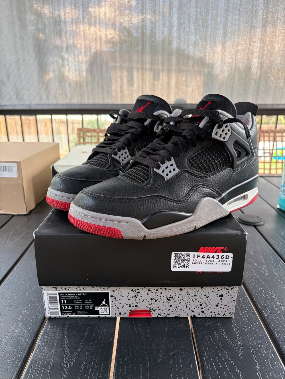 Jordan 4 bred size 11. Used w/box.